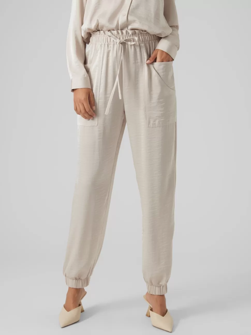 Byxor^VERO MODA VMMARYS Hög Midja Byxor Pumice Stone