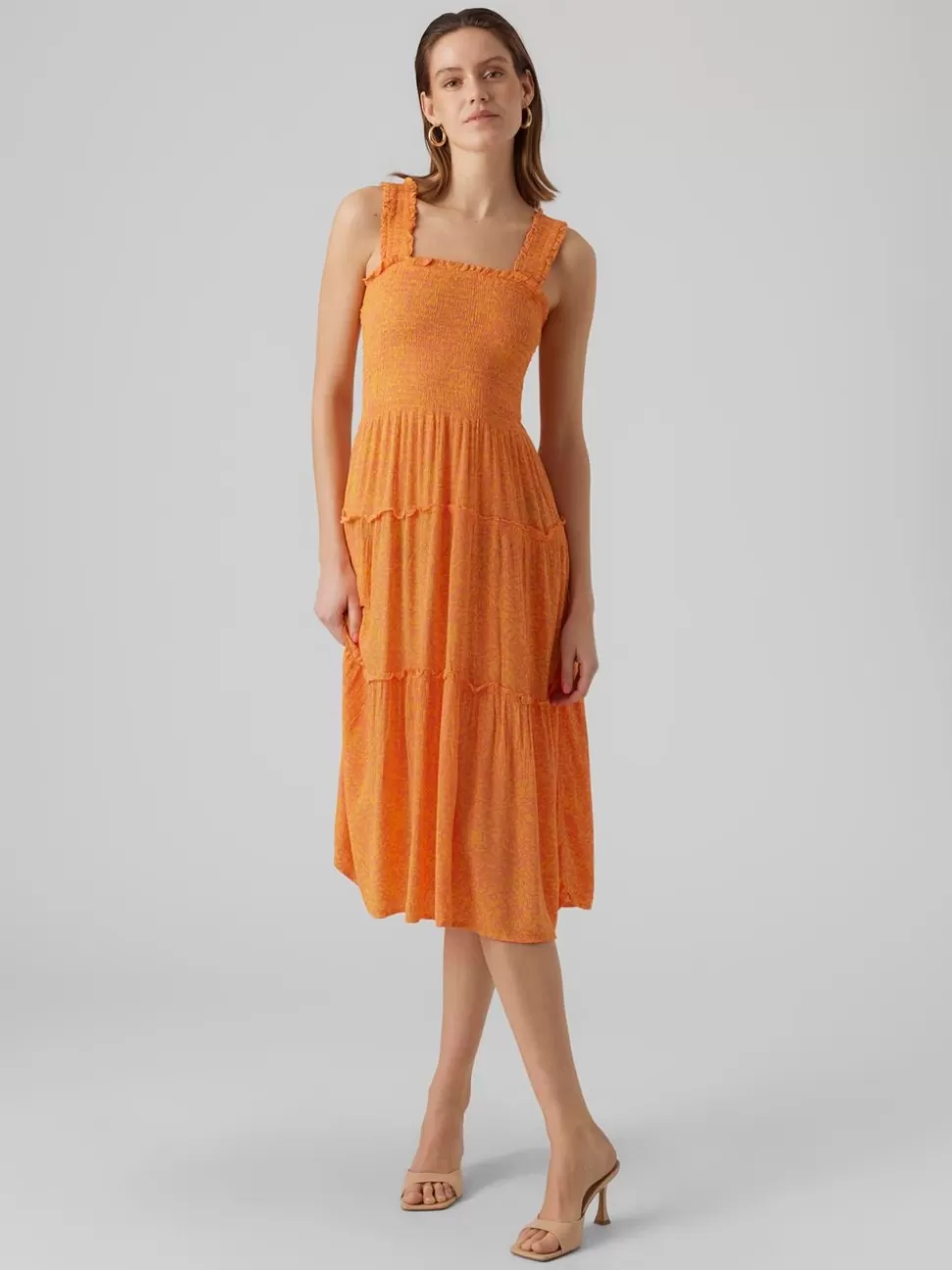 Klänningar | Basics^VERO MODA VMMENNY Lång Klänning Georgia Peach