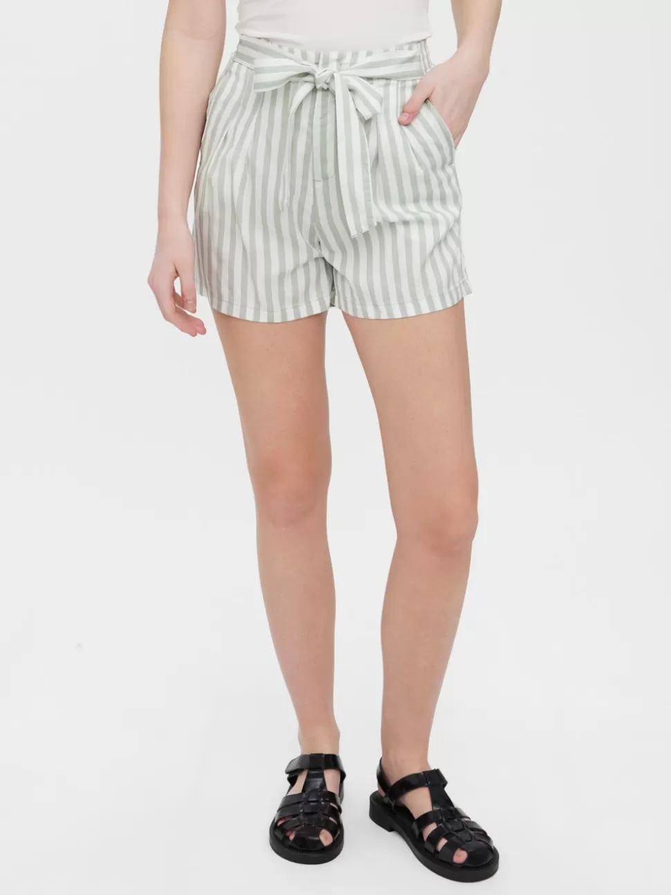Shorts | Basics^VERO MODA VMMIA Shorts Desert Sage