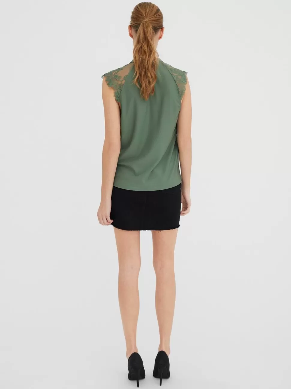 Toppar | Basics^VERO MODA VMMILLA Topp Laurel Wreath