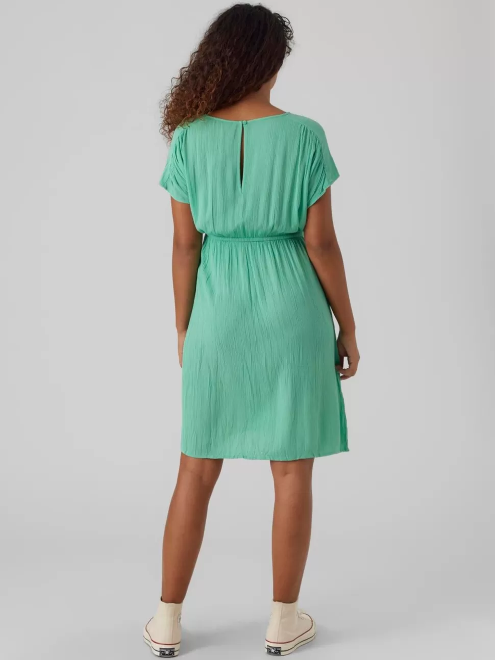 Klänningar^VERO MODA VMMMENNY Gravidklänning Jade Cream