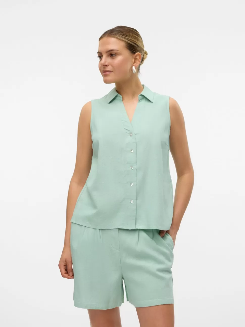 Skjortor | Toppar^VERO MODA VMMYMILO Skjorta Silt Green