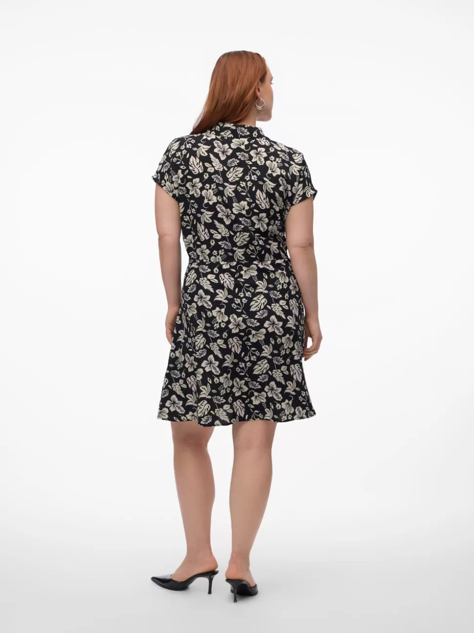 Klänningar^VERO MODA VMNEWHALLIE Kort Klänning Black