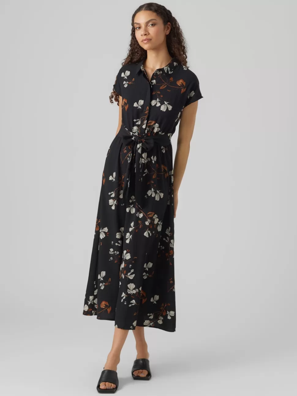 Klänningar^VERO MODA VMNEWHALLIE Lång Klänning Black