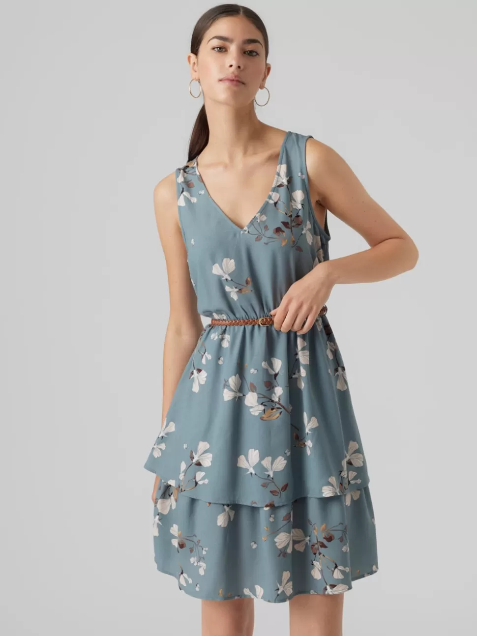 Klänningar^VERO MODA VMNEWHALLIE Midiklänning Green Milieu