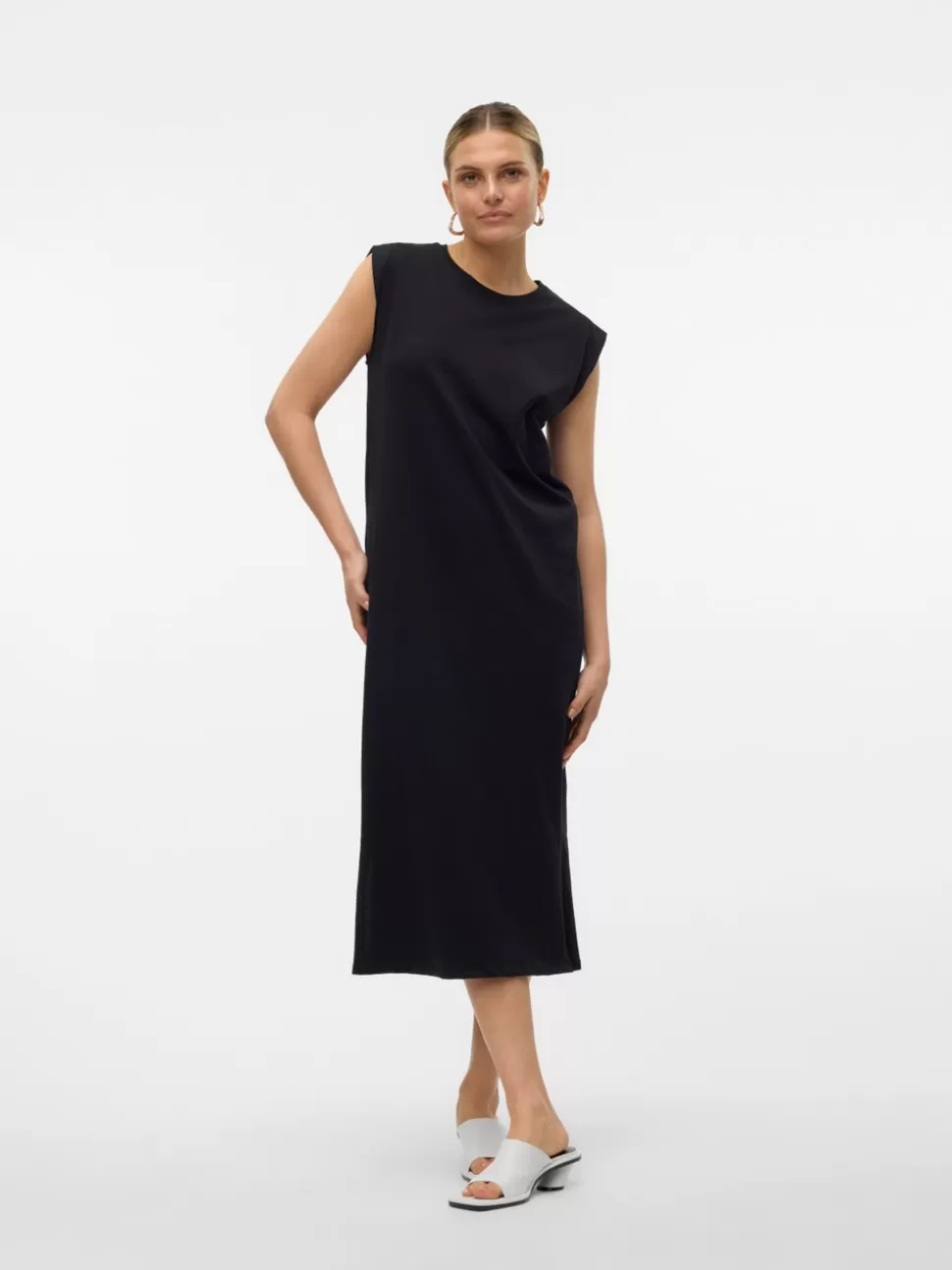 Klänningar^VERO MODA VMPANNA Midiklänning Black