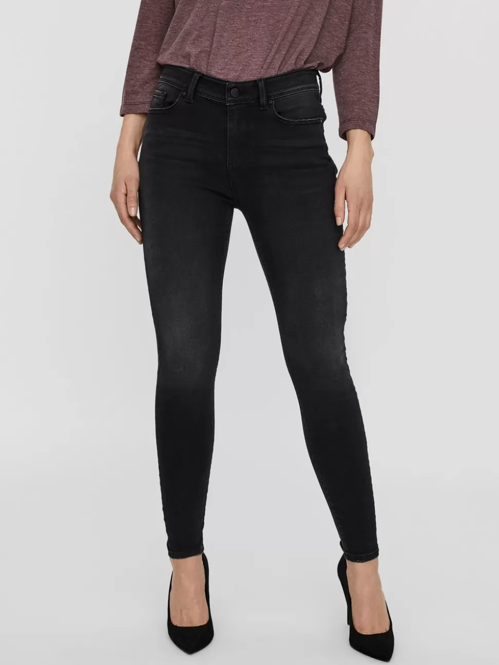 Jeans^VERO MODA VMPEACH Medelhög Midja Skinny Fit Jeans Black Denim