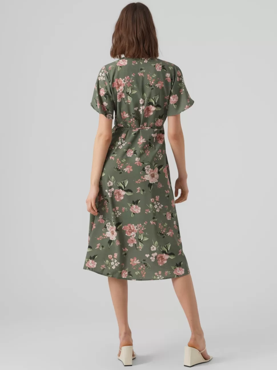 Klänningar^VERO MODA VMSAKI Lång Klänning Laurel Wreath