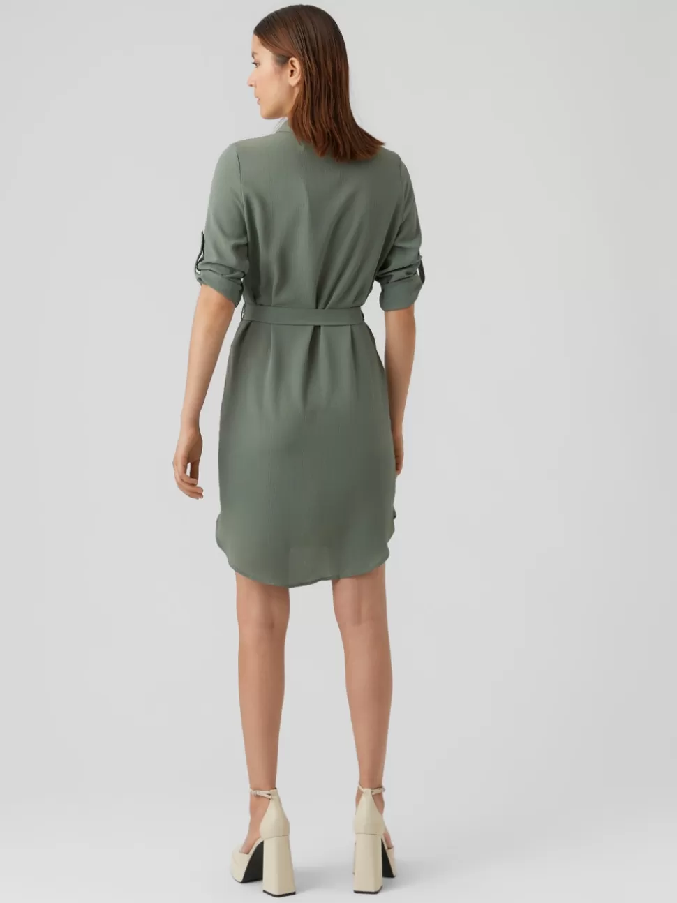 Klänningar^VERO MODA VMSASHA Kort Klänning Laurel Wreath