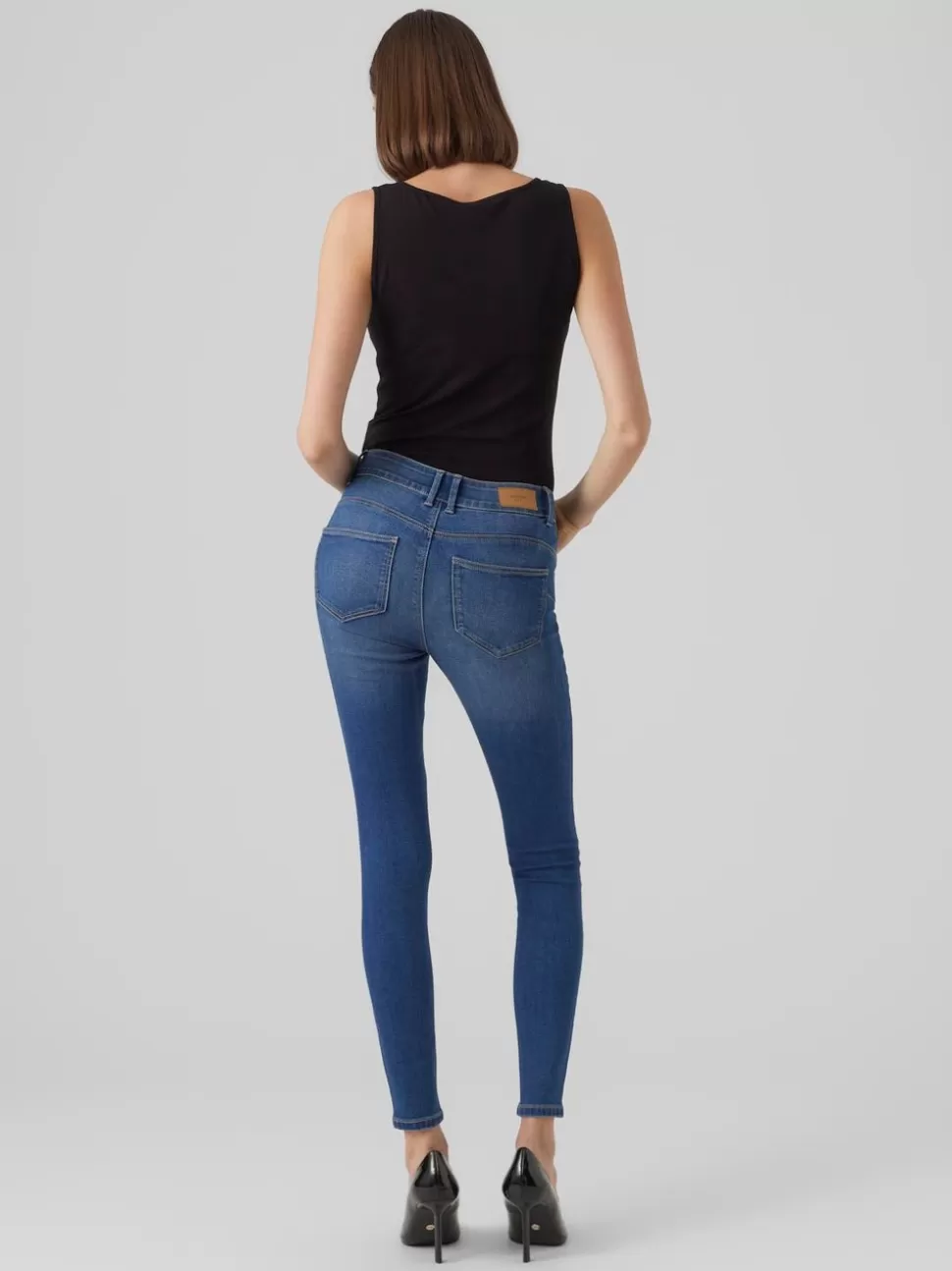Jeans^VERO MODA VMSELA Medelhög Midja Slim Fit Jeans Medium Blue Denim