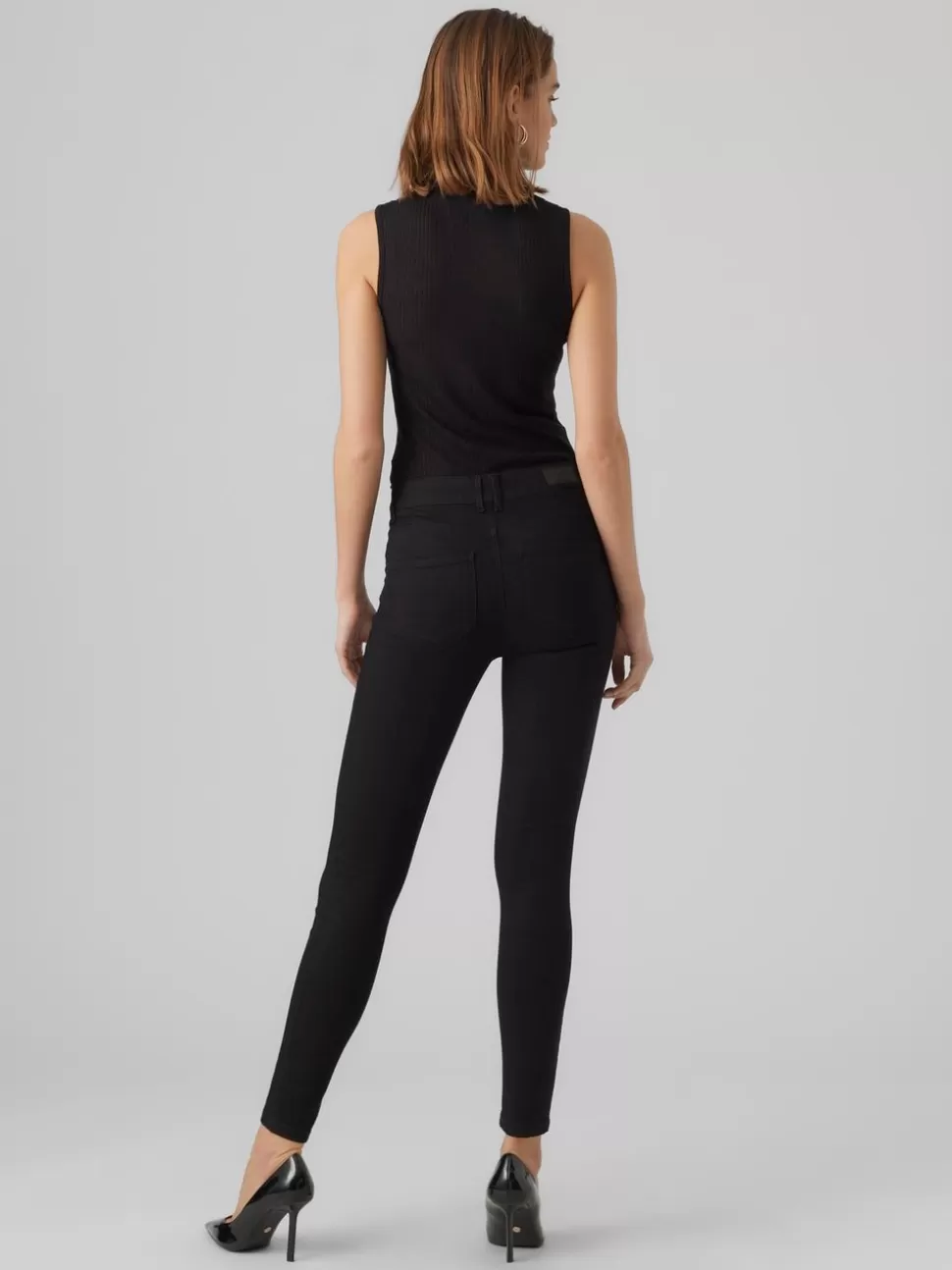 Jeans | Basics^VERO MODA VMSELA Medelhög Midja Slim Fit Jeans Black Denim
