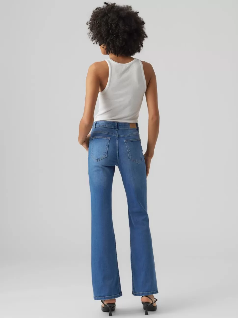 Jeans^VERO MODA VMSELINA Hög Midja Utsvängd Passform Jeans Medium Blue Denim