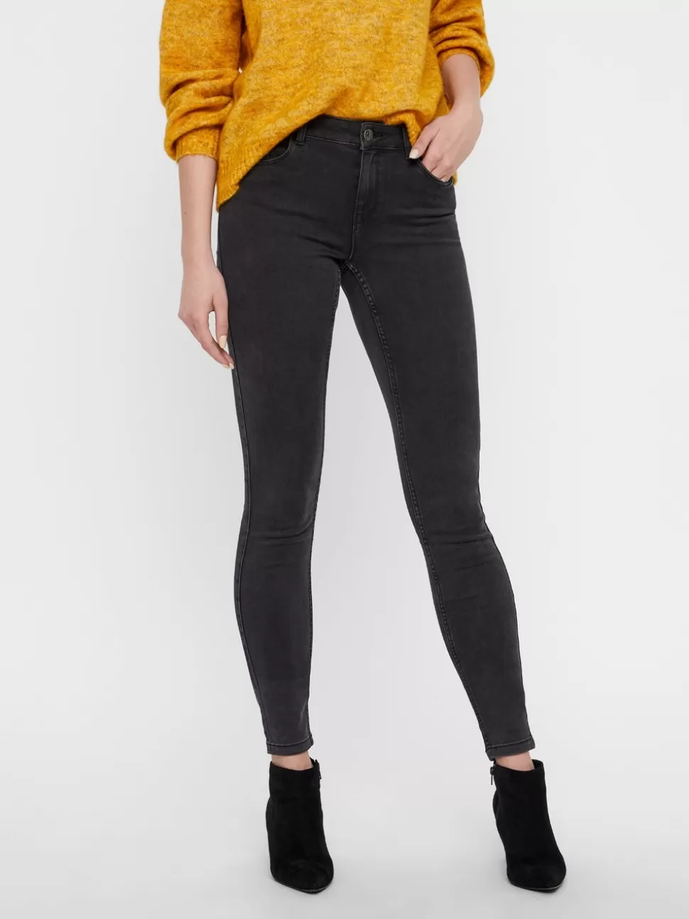 Jeans^VERO MODA VMSEVEN Medelhög Midja Slim Fit Jeans Dark Grey Denim