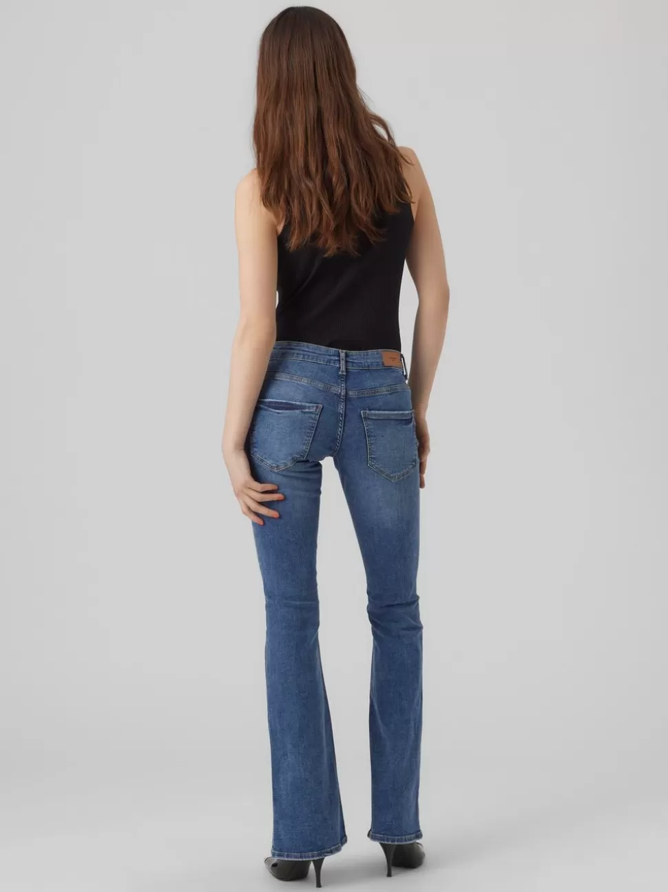 Jeans | Basics^VERO MODA VMSIGI Låg Midja Utsvängd Passform Jeans Medium Blue Denim