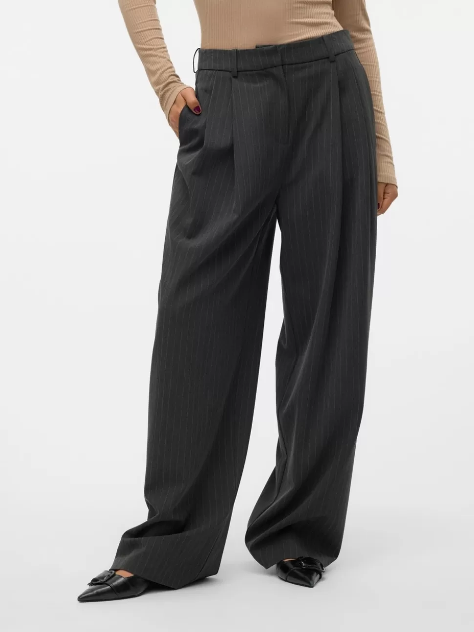 Byxor^VERO MODA VMSILJE Medelhög Midja Byxor Dark Grey Melange