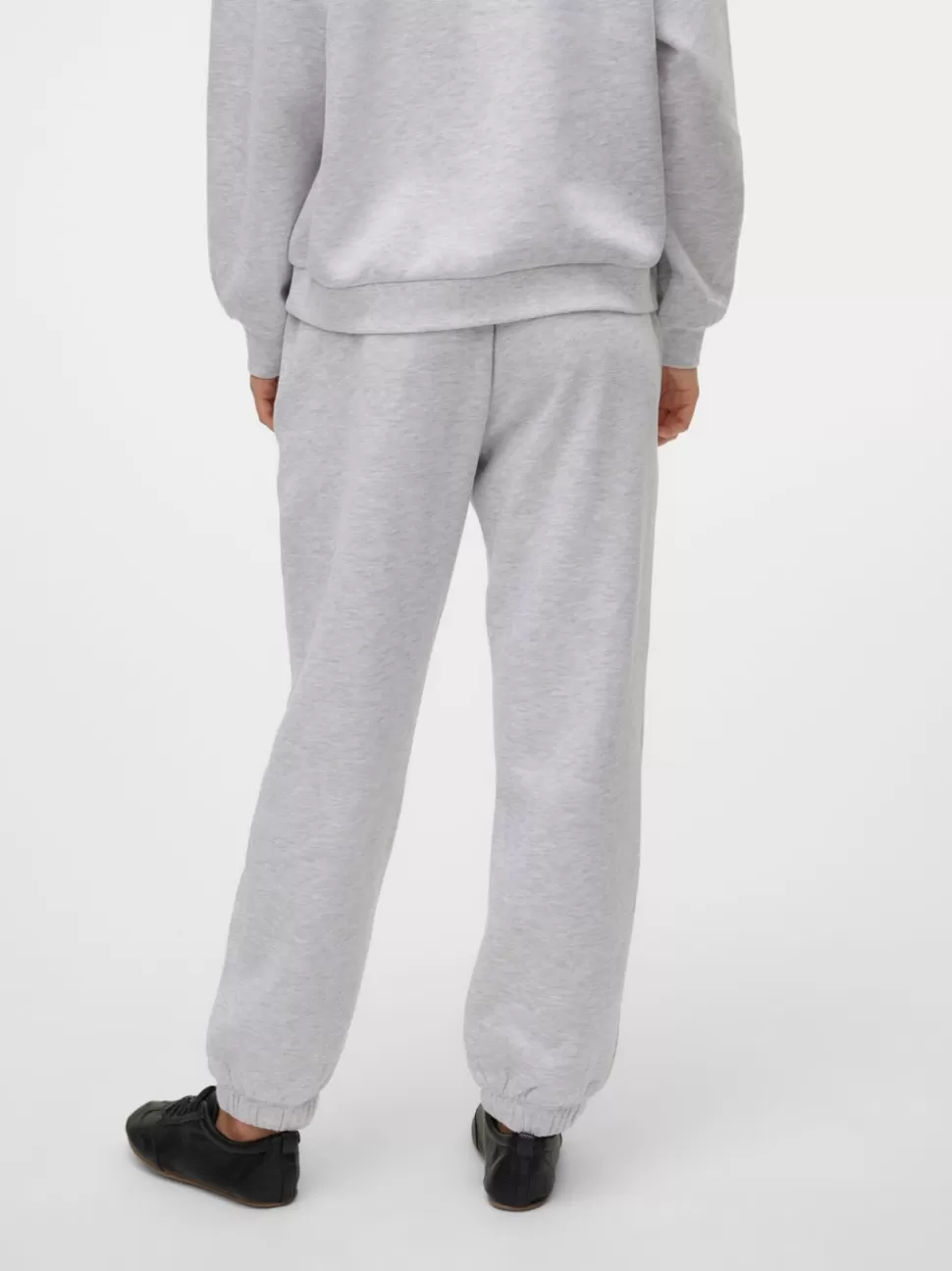 Byxor^VERO MODA VMSONJA Medelhög Midja Byxor Super Light Grey Melange