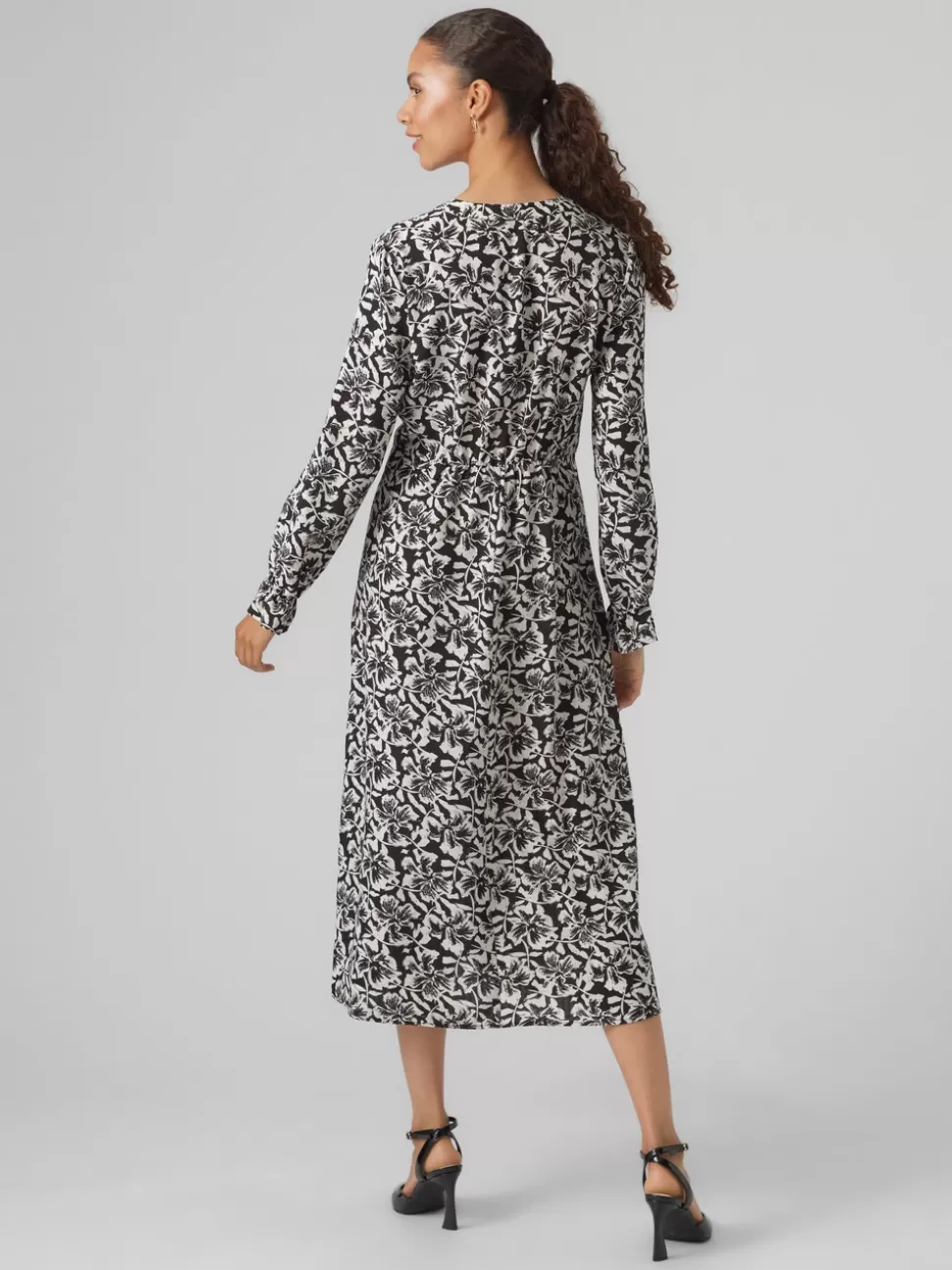 Klänningar^VERO MODA VMSOPHIA Lång Klänning Black