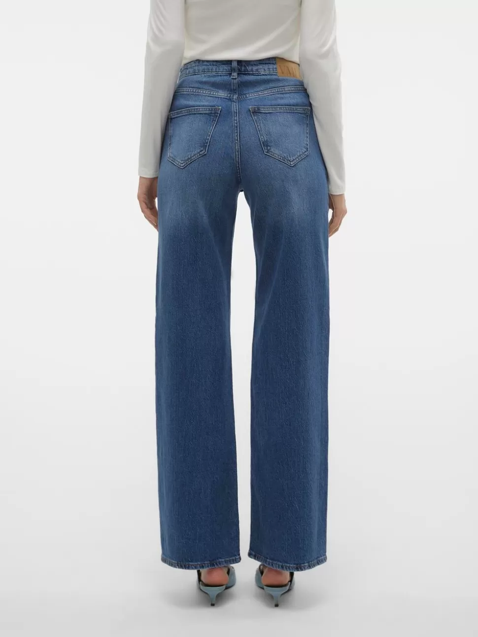 Jeans^VERO MODA VMTESSA Hög Midja Vid Passform Jeans Medium Blue Denim