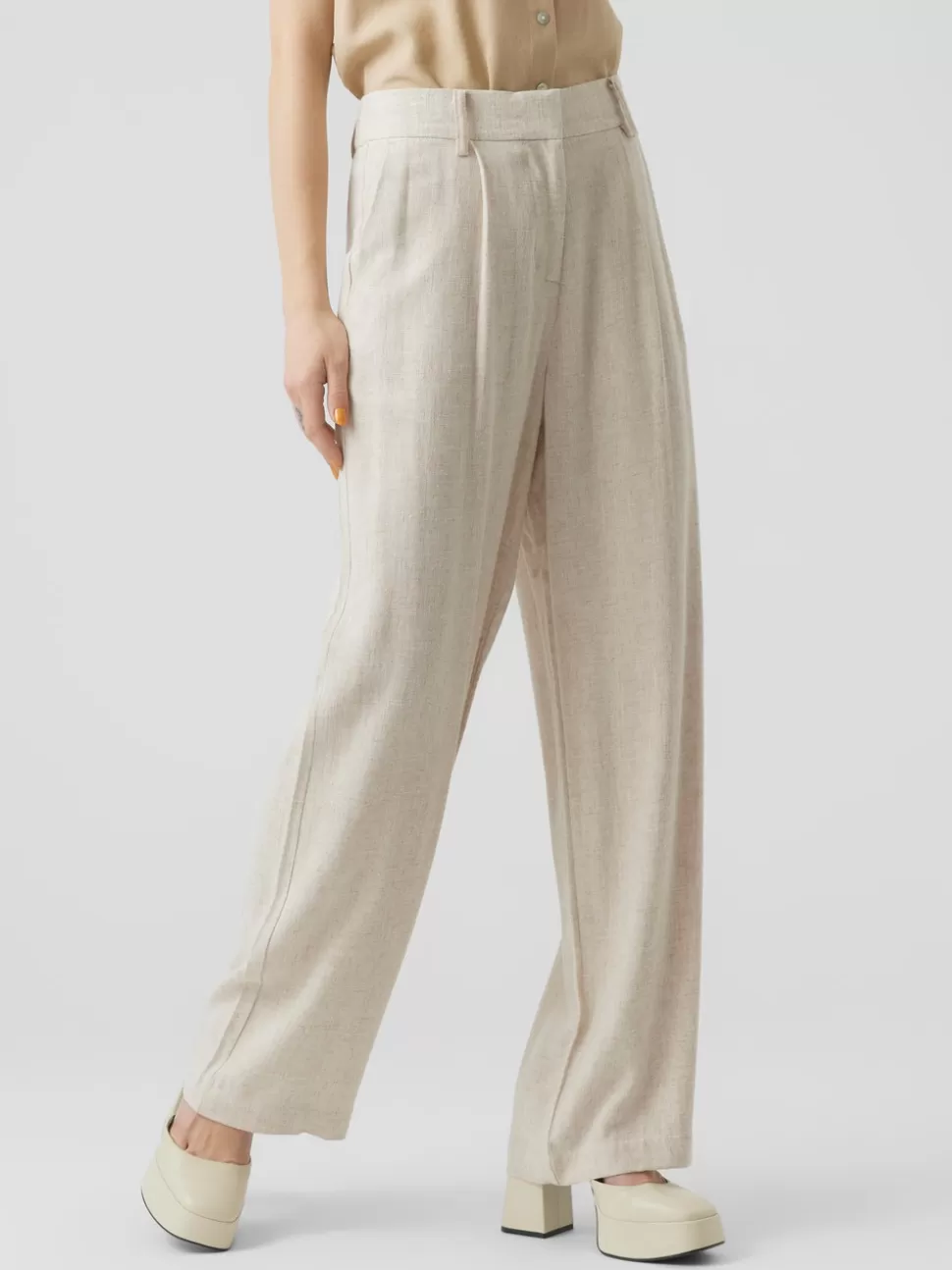 Byxor^VERO MODA VMTIRAVER Medelhög Midja Byxor Oatmeal