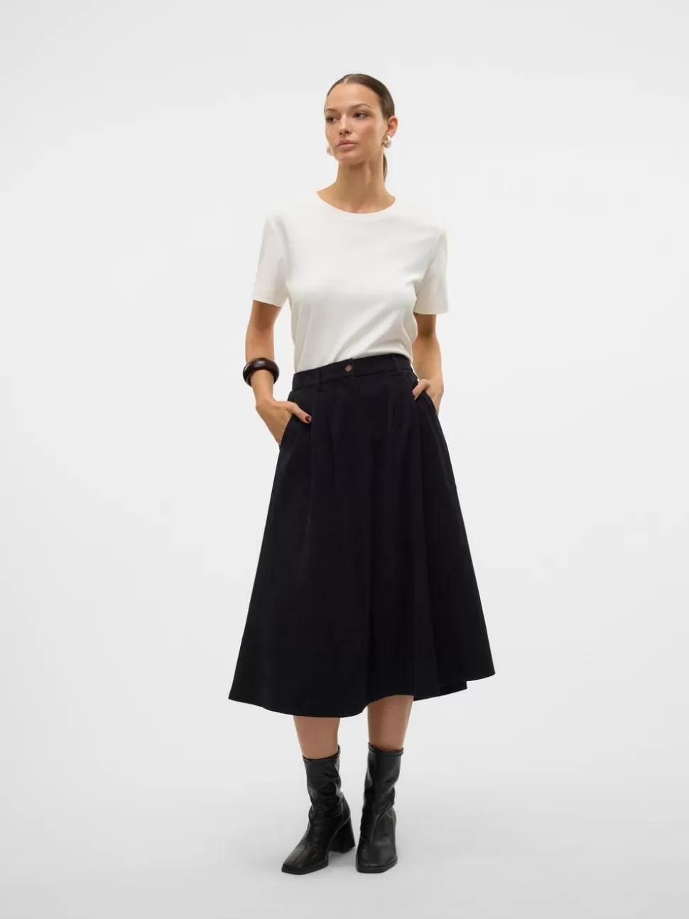 Kjolar^VERO MODA VMVIENNA Hög Midja Sammetskjol Black