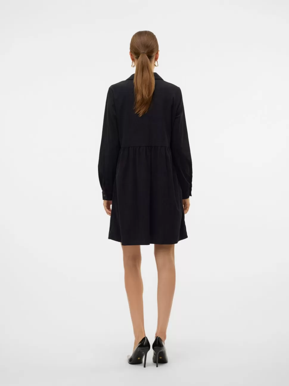 Klänningar^VERO MODA VMVILJA Sammetsklänning Black