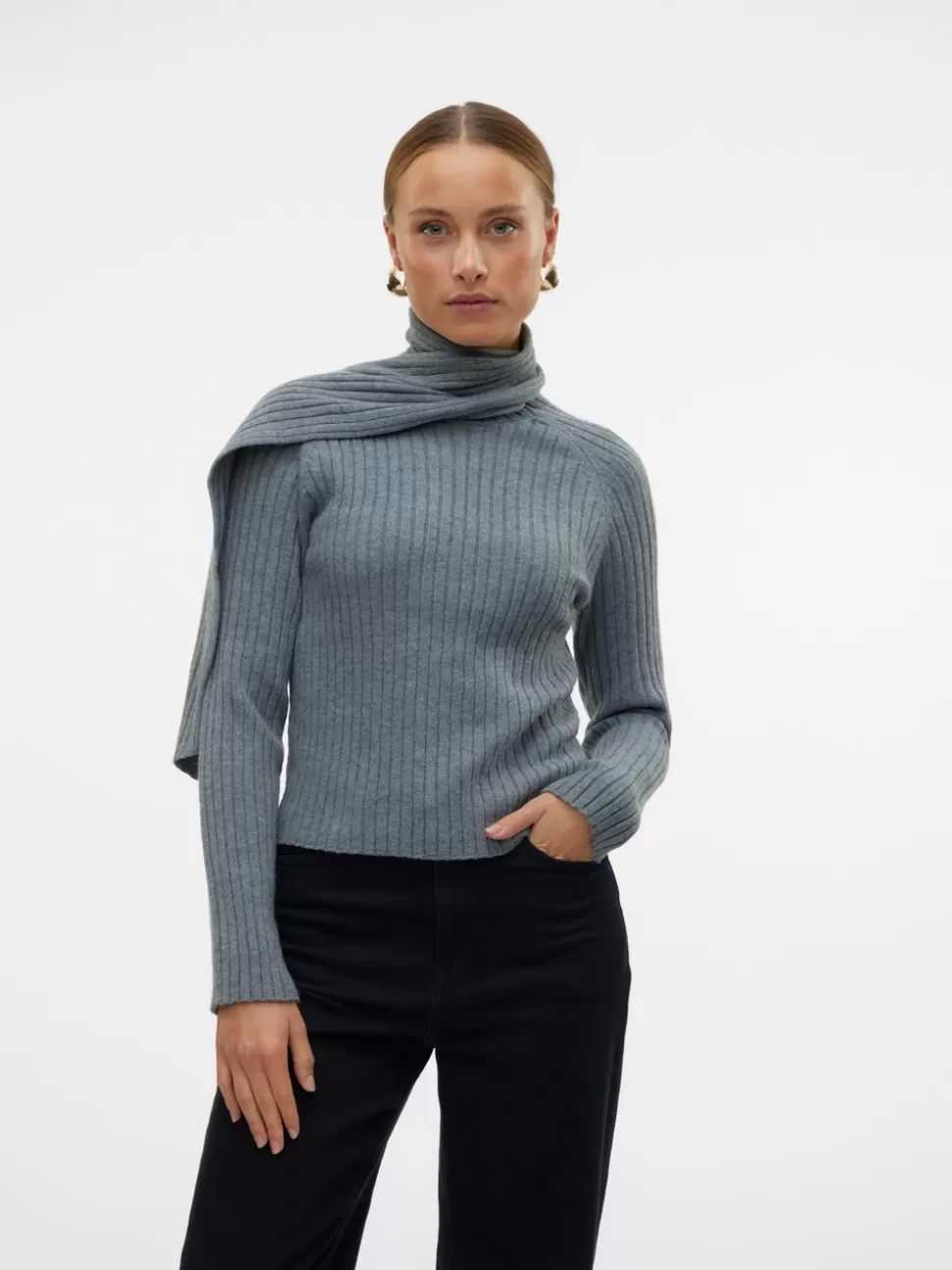Stickat^VERO MODA VMZOEY Pullover Medium Grey Melange