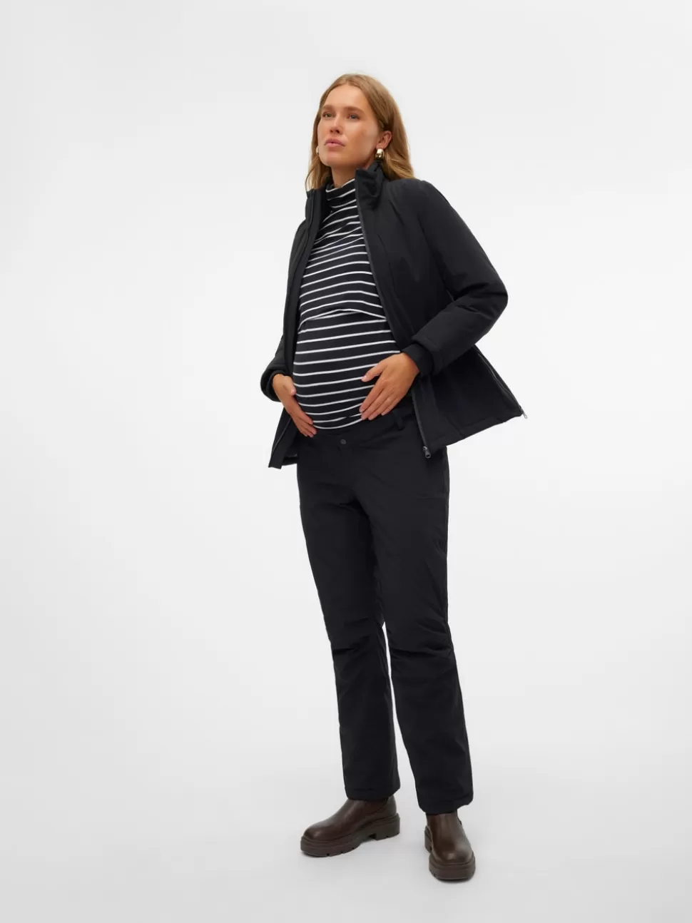 Jackor^VERO MODA Ytterbyxor Black